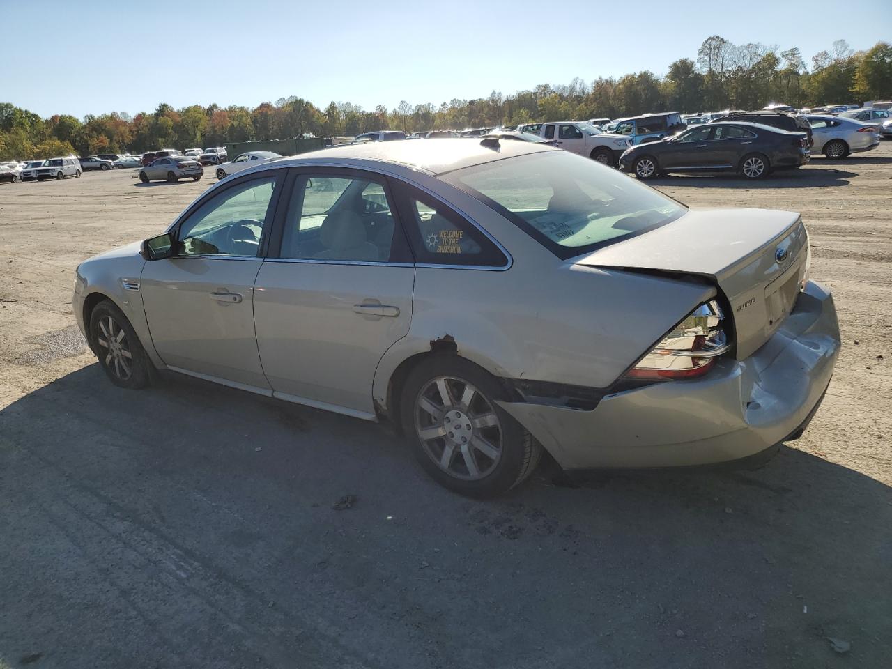 2008 Ford Taurus - Image 2