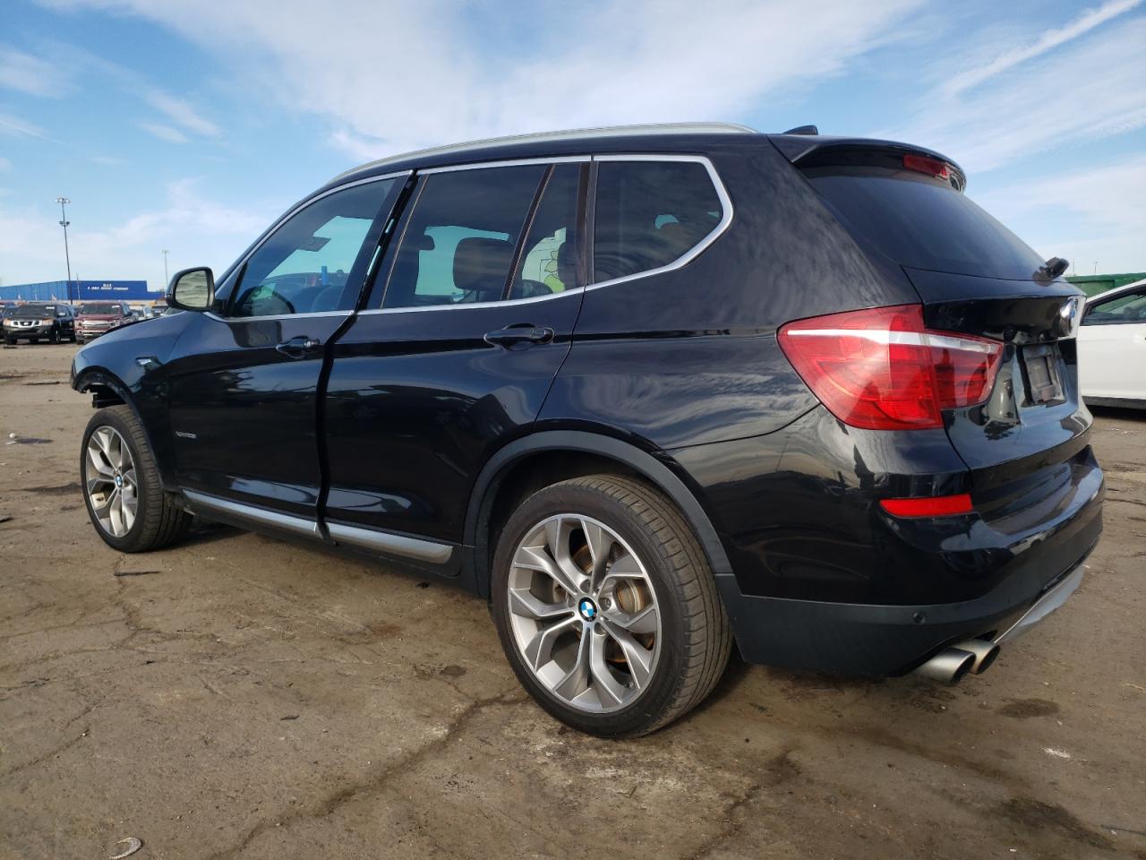 5UXWX9C52H0D97015 2017 BMW X3 - Image 2