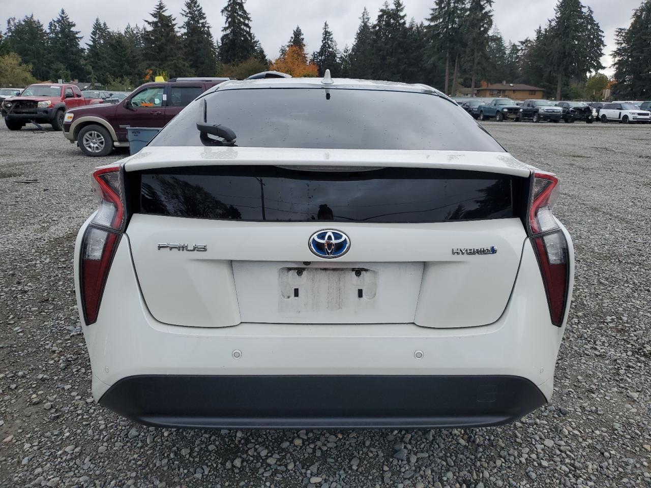 2018 Toyota Prius VIN: JTDKBRFU4J3059070 Lot: 77555554