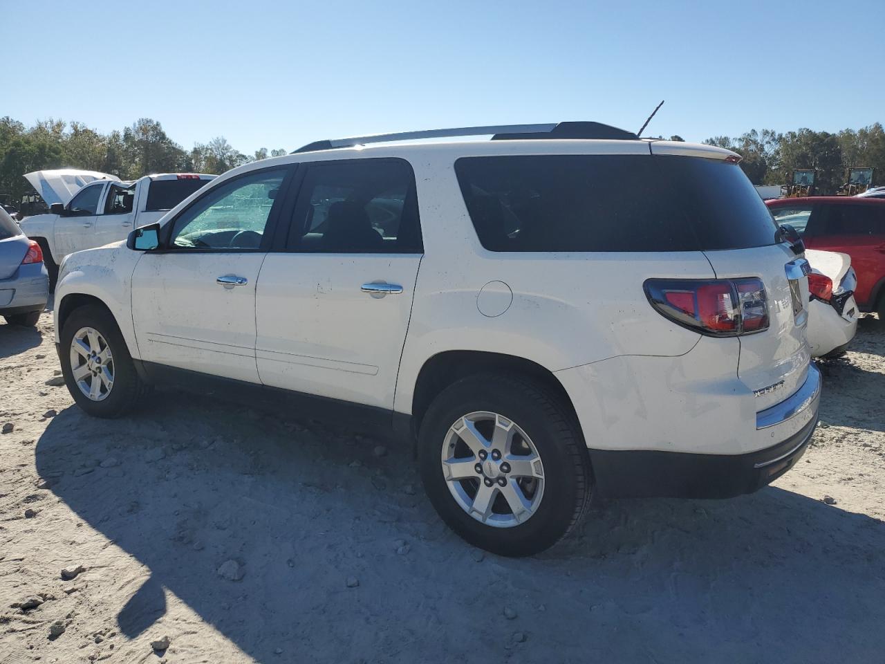 2014 GMC Acadia - Image 2
