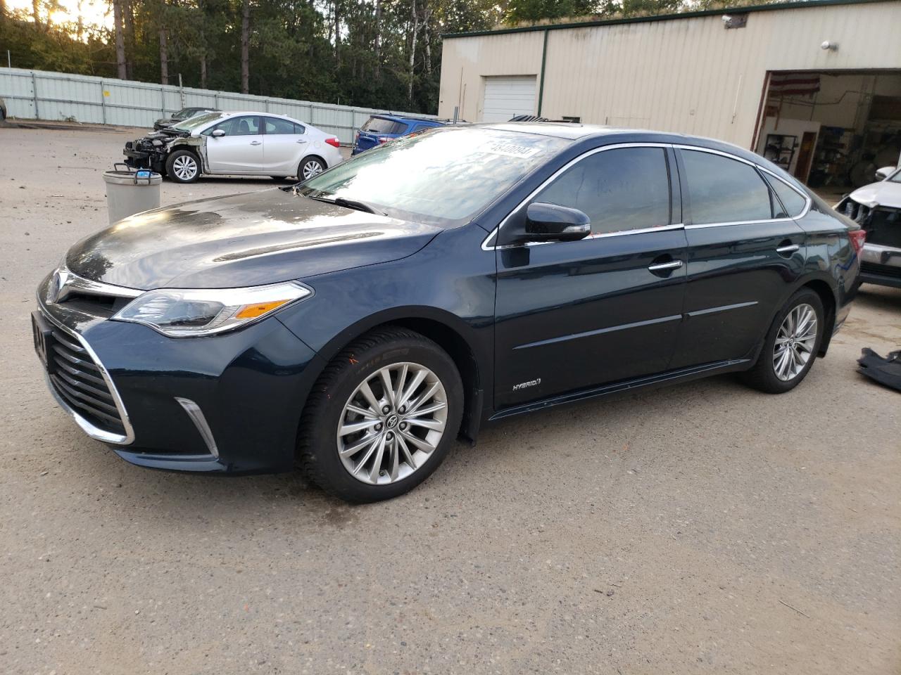 4T1BD1EB3JU059918 2018 Toyota Avalon Hybrid