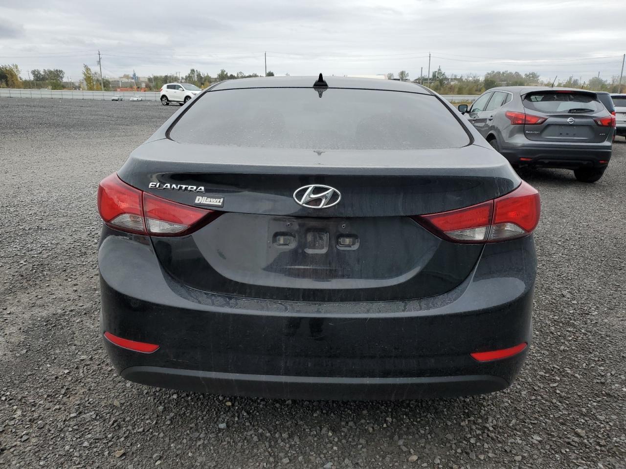 5NPDH4AE1GH798100 2016 Hyundai Elantra Se