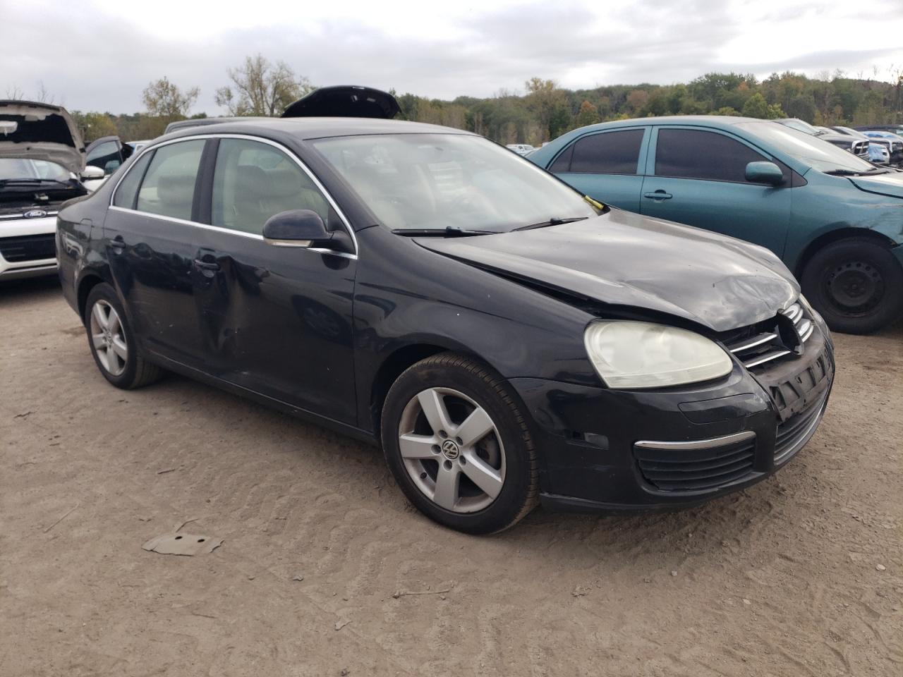 2008 Volkswagen Jetta - Image 4