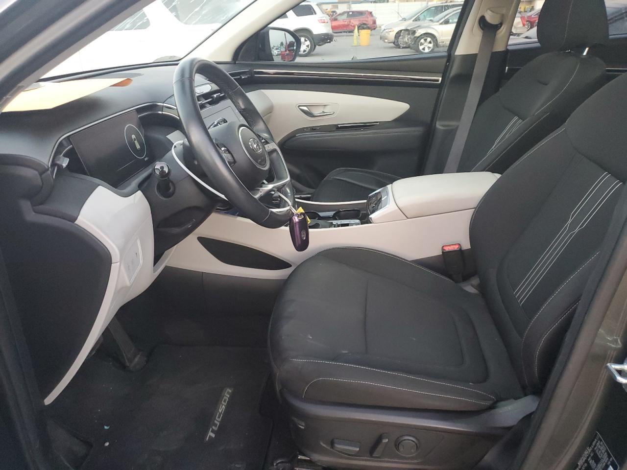 2022 Hyundai Tucson - Image 4