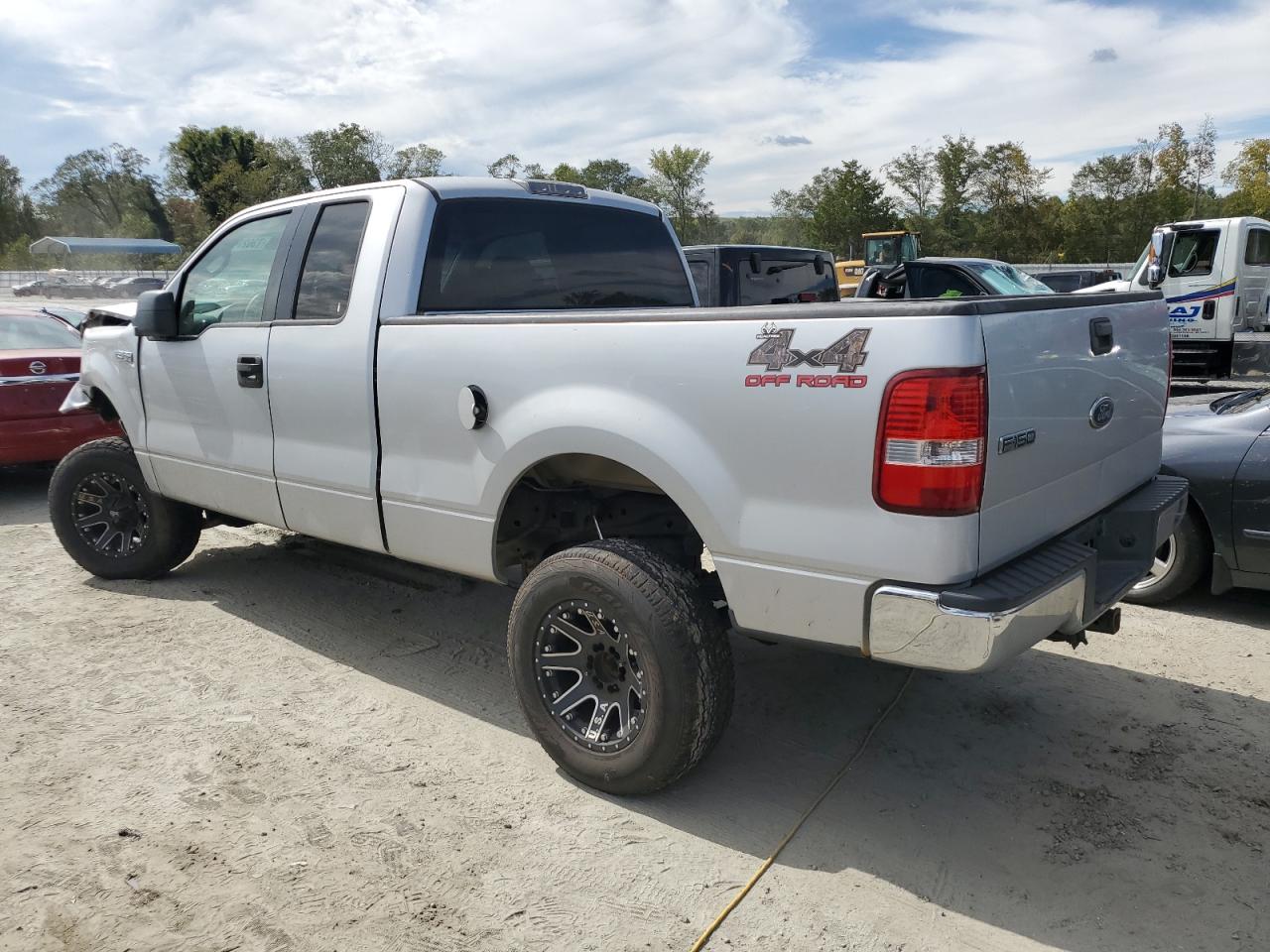 2005 Ford F-150 - Image 2