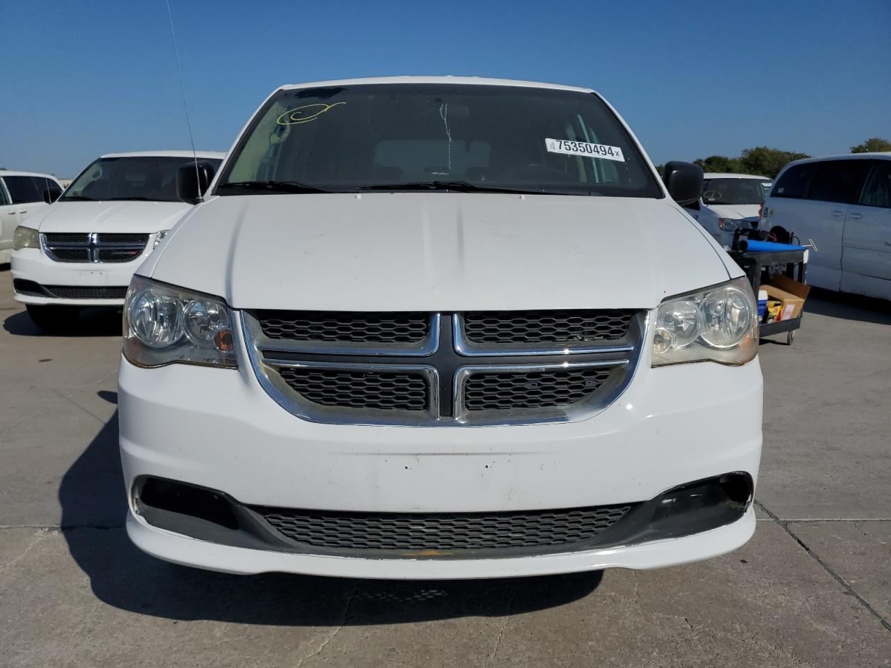 2017 Dodge Caravan - Image 5