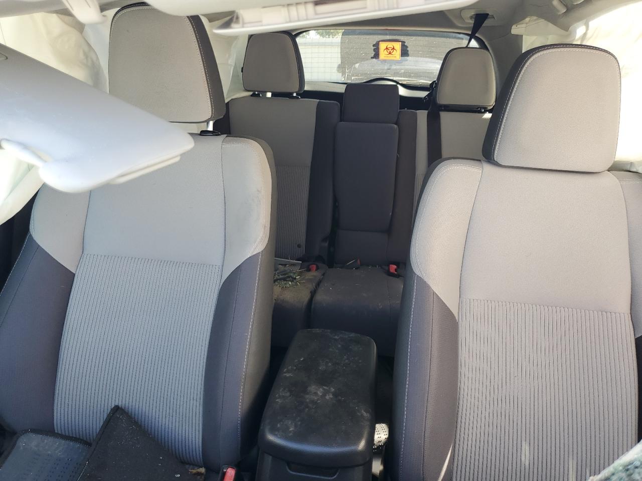 2015 Toyota RAV 4 - Image 10