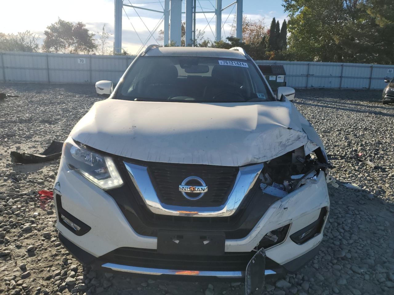2017 Nissan Rogue - Image 5