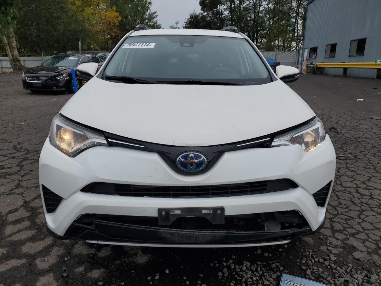 2018 Toyota RAV 4 - Image 5