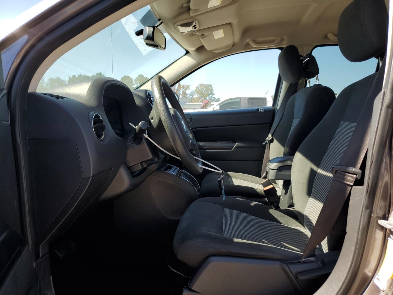 2017 Jeep Compass - Image 7