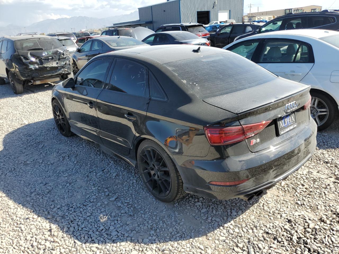 VIN WAUB1GFF6J1028646 2018 AUDI S3 no.2