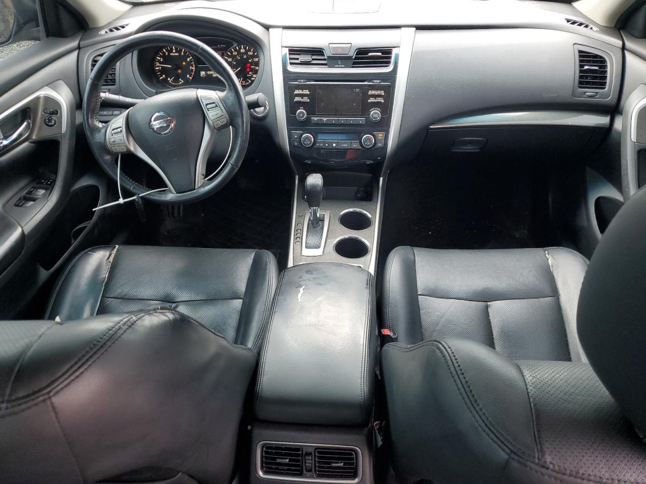 2015 Nissan Altima - Image 8