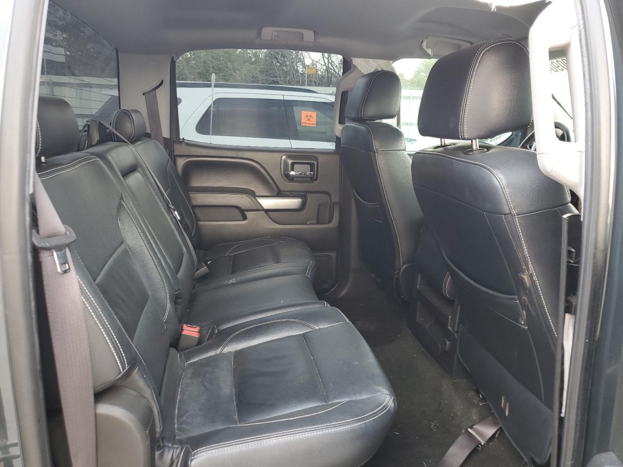 2017 Chevrolet Silverado - Image 10