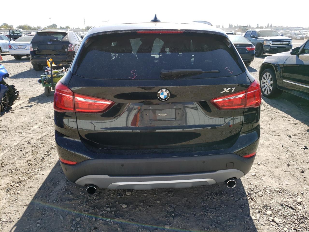 2018 BMW X1 xDrive28I VIN: WBXHT3Z39J4A67057 Lot: 76779324