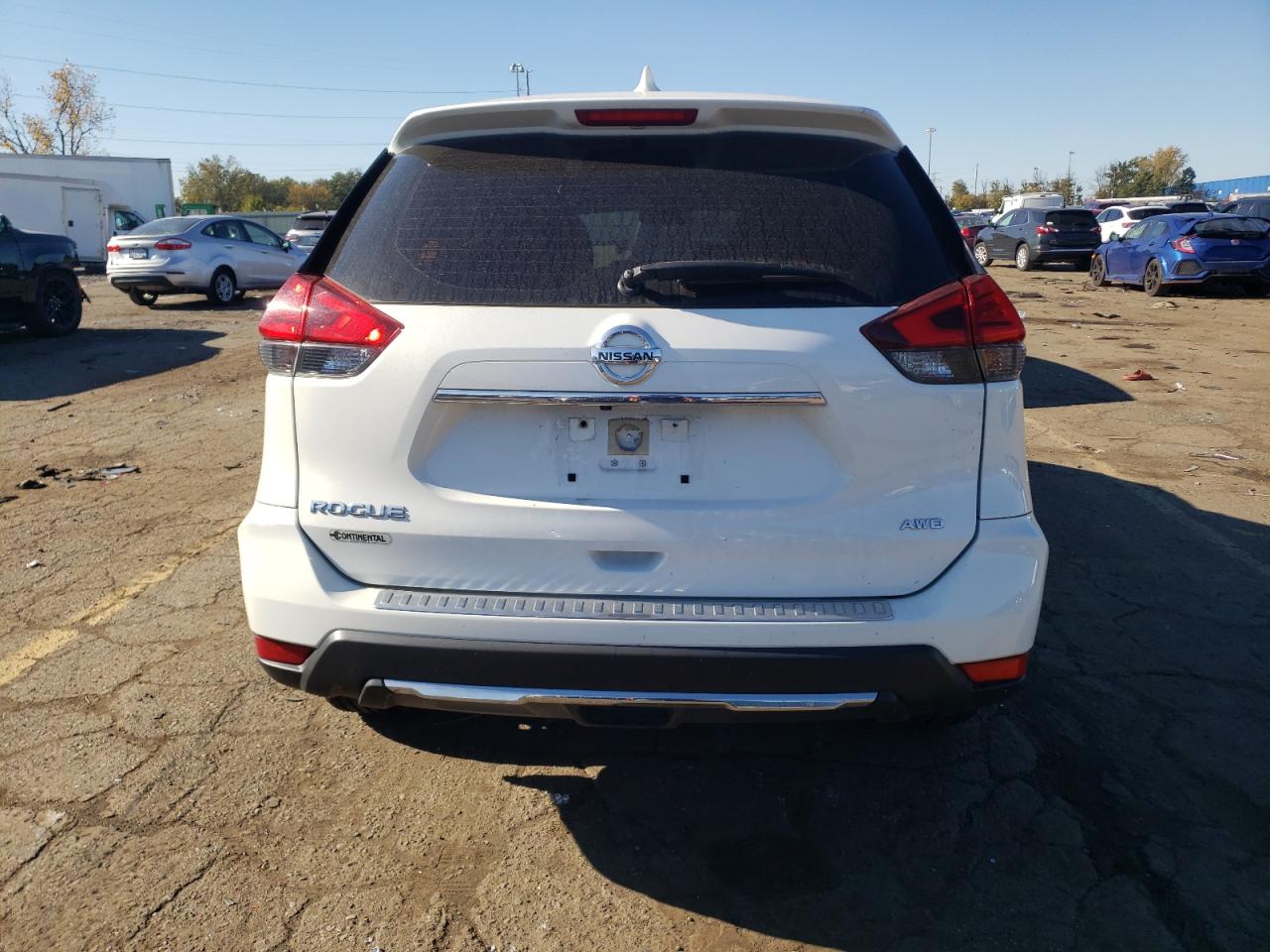 2017 Nissan Rogue S VIN: JN8AT2MV0HW026902 Lot: 76374044