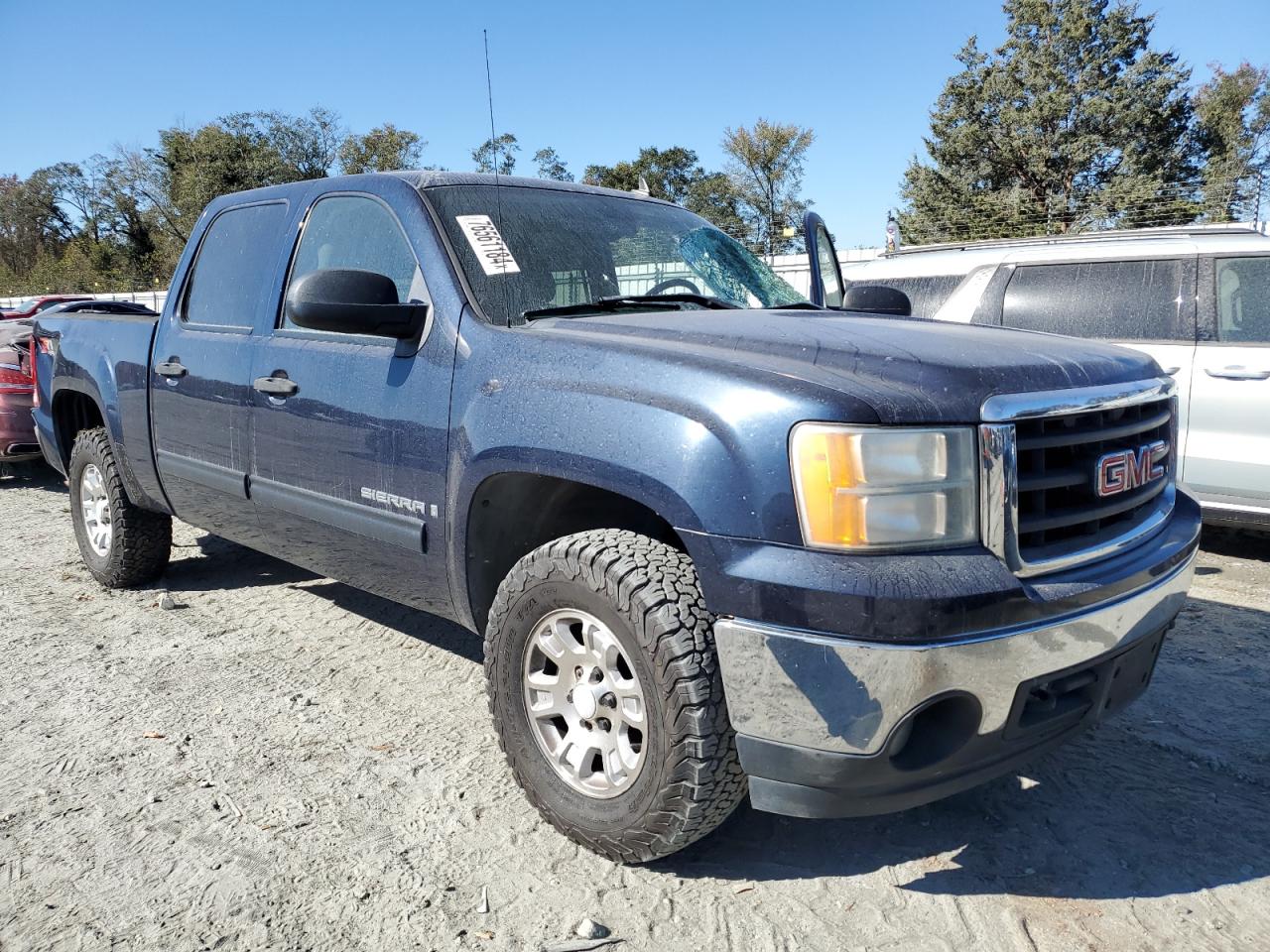 2007 GMC Sierra - Image 4
