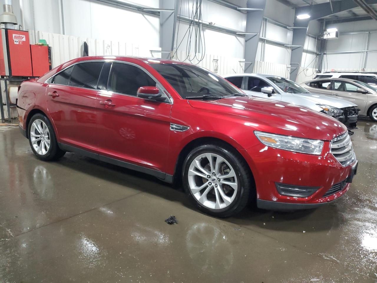 2013 Ford Taurus - Image 4