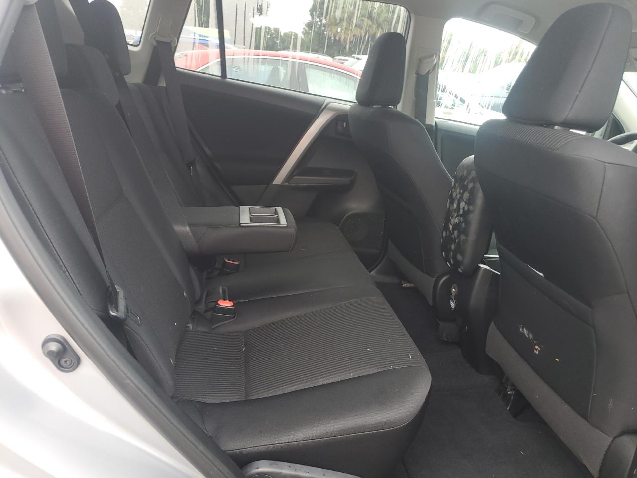 2017 Toyota Rav4 Le VIN: 2T3ZFREV8HW383465 Lot: 74972284