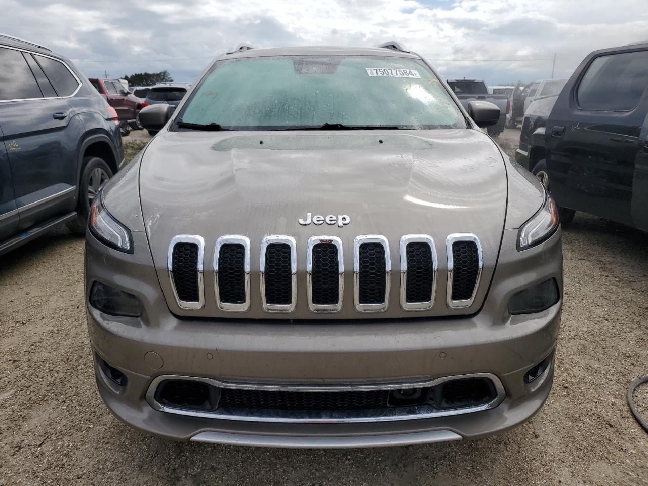 2018 Jeep Cherokee - Image 5
