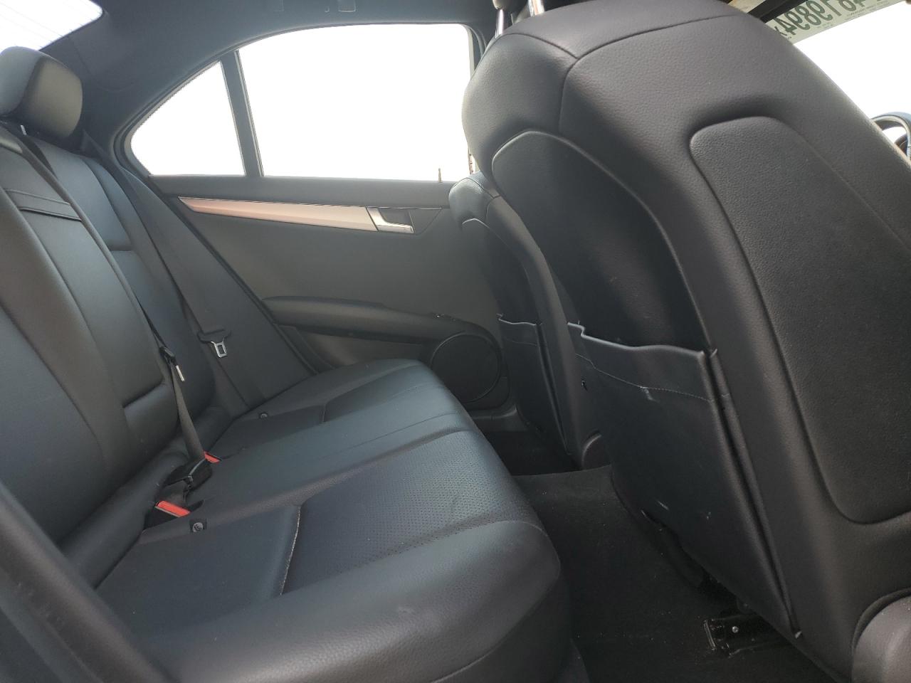 2014 Mercedes-Benz C 300 4Matic VIN: WDDGF8AB5ER316885 Lot: 64640065