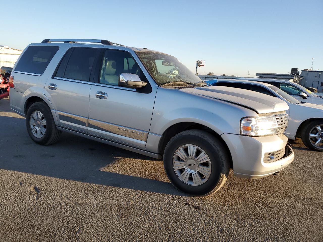 VIN 5LMJJ2H52EEL02633 2014 LINCOLN NAVIGATOR no.4