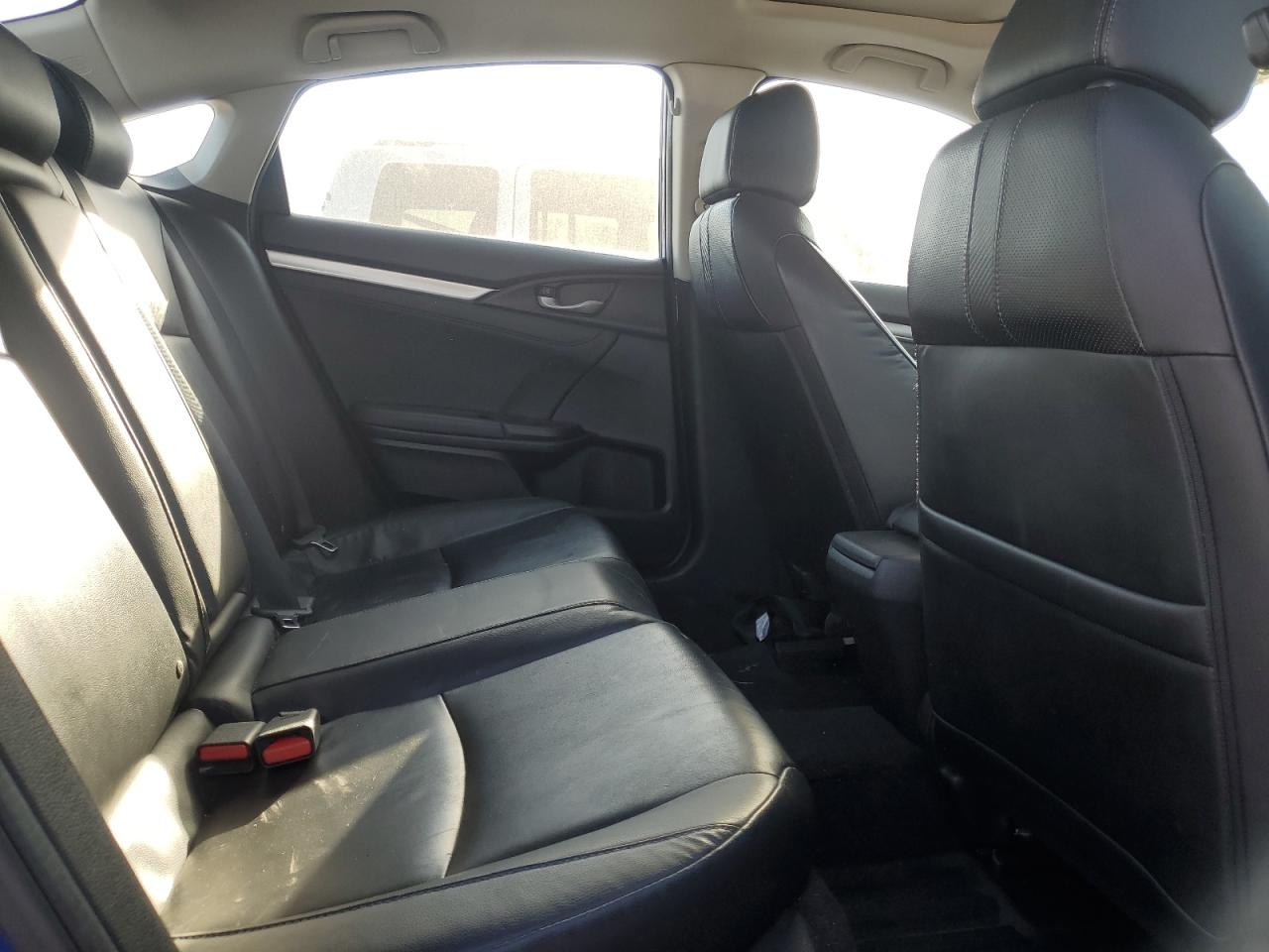 2016 Honda Civic - Image 10