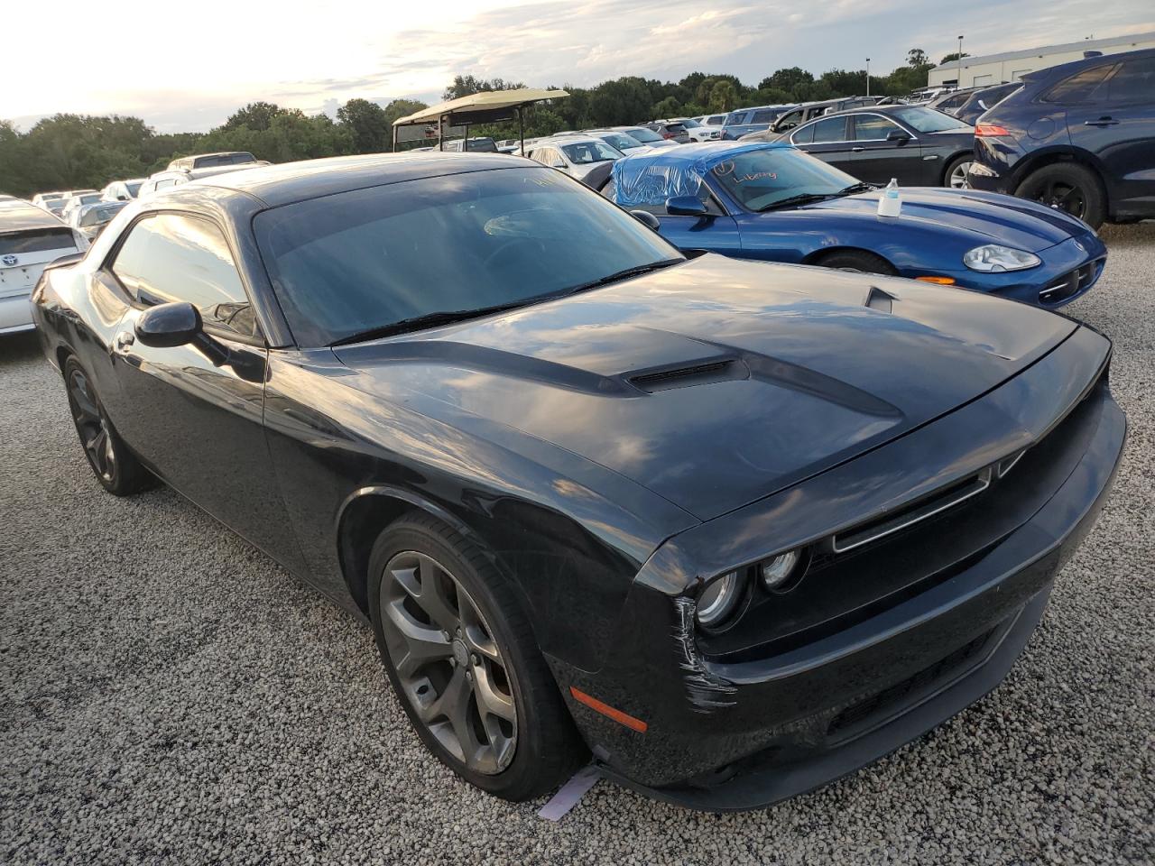 2016 Dodge Challenger - Image 4