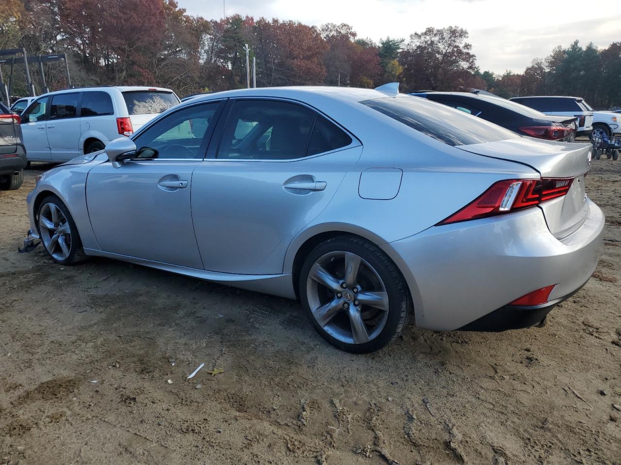 2015 Lexus IS - Image 2