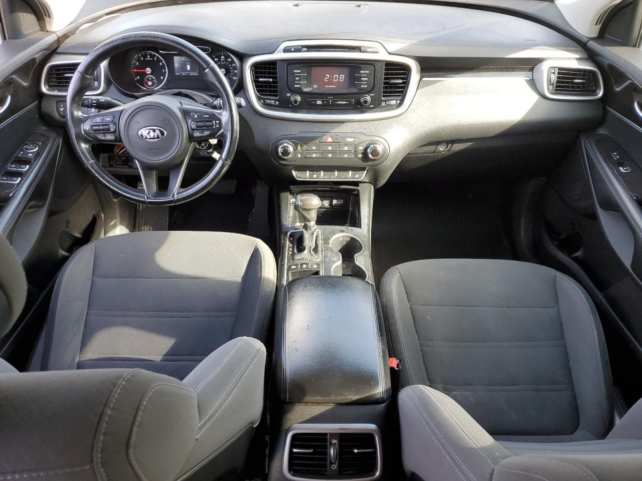 2016 Kia Sorento - Image 8