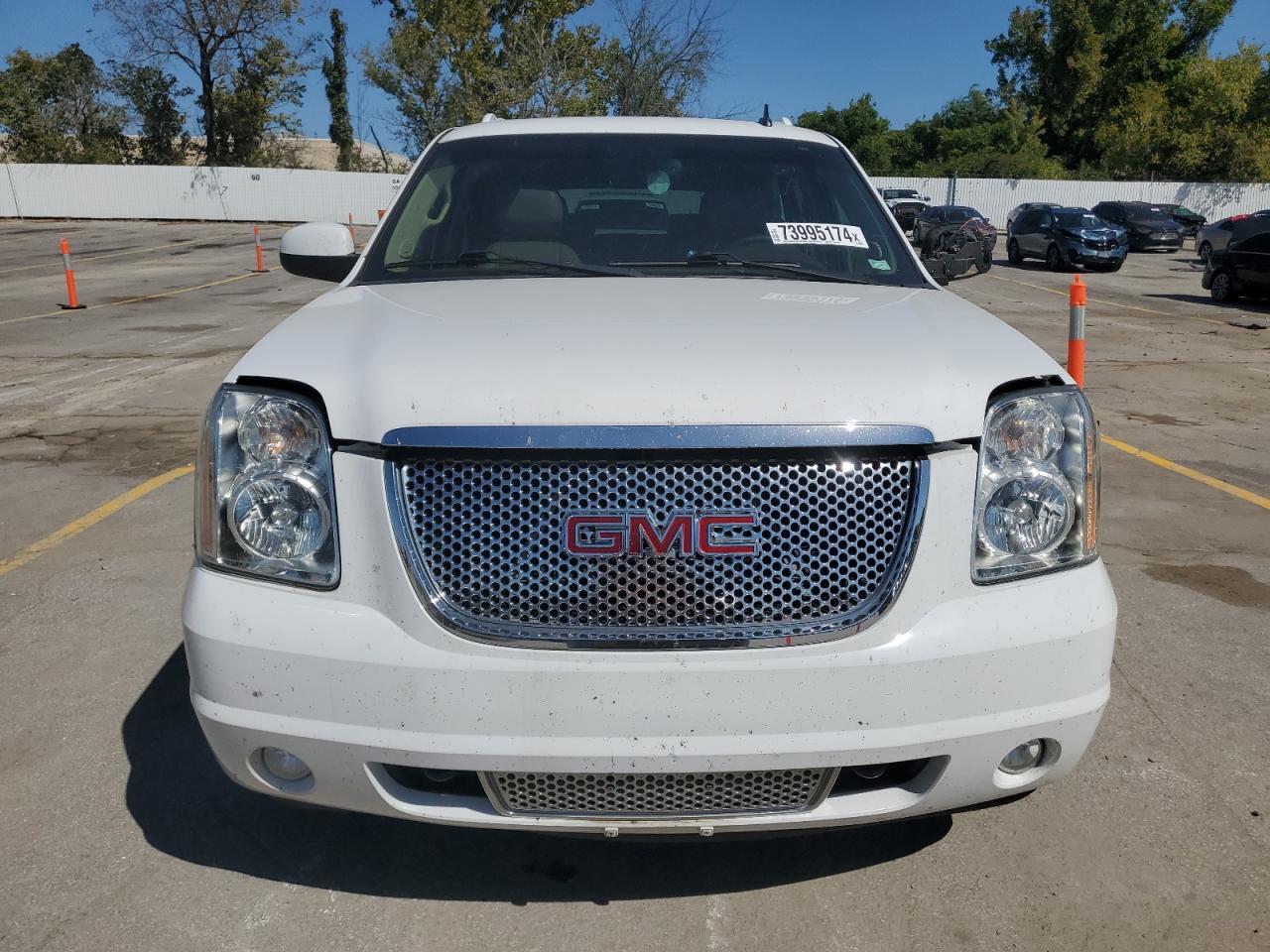 2014 GMC Yukon Xl Denali VIN: 1GKS2MEF8ER222722 Lot: 73995174