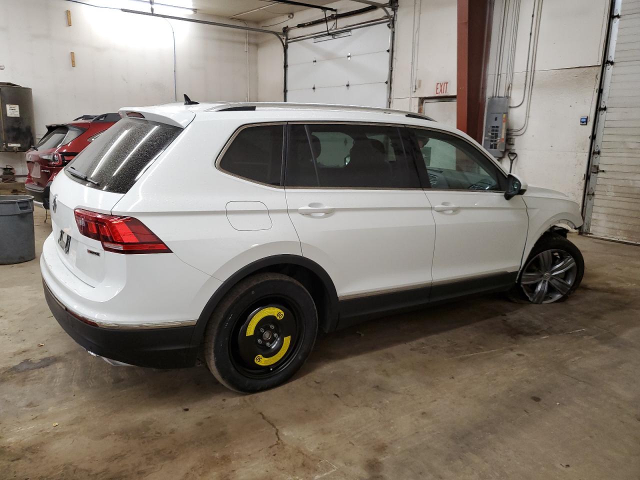 2020 Volkswagen Tiguan - Image 3