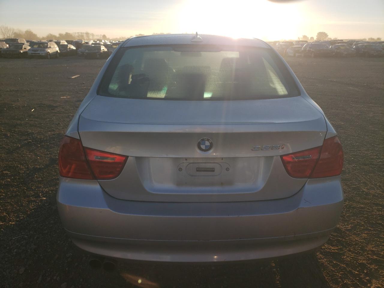 WBAPK5G52BNN27726 2011 BMW 328 Xi Sulev