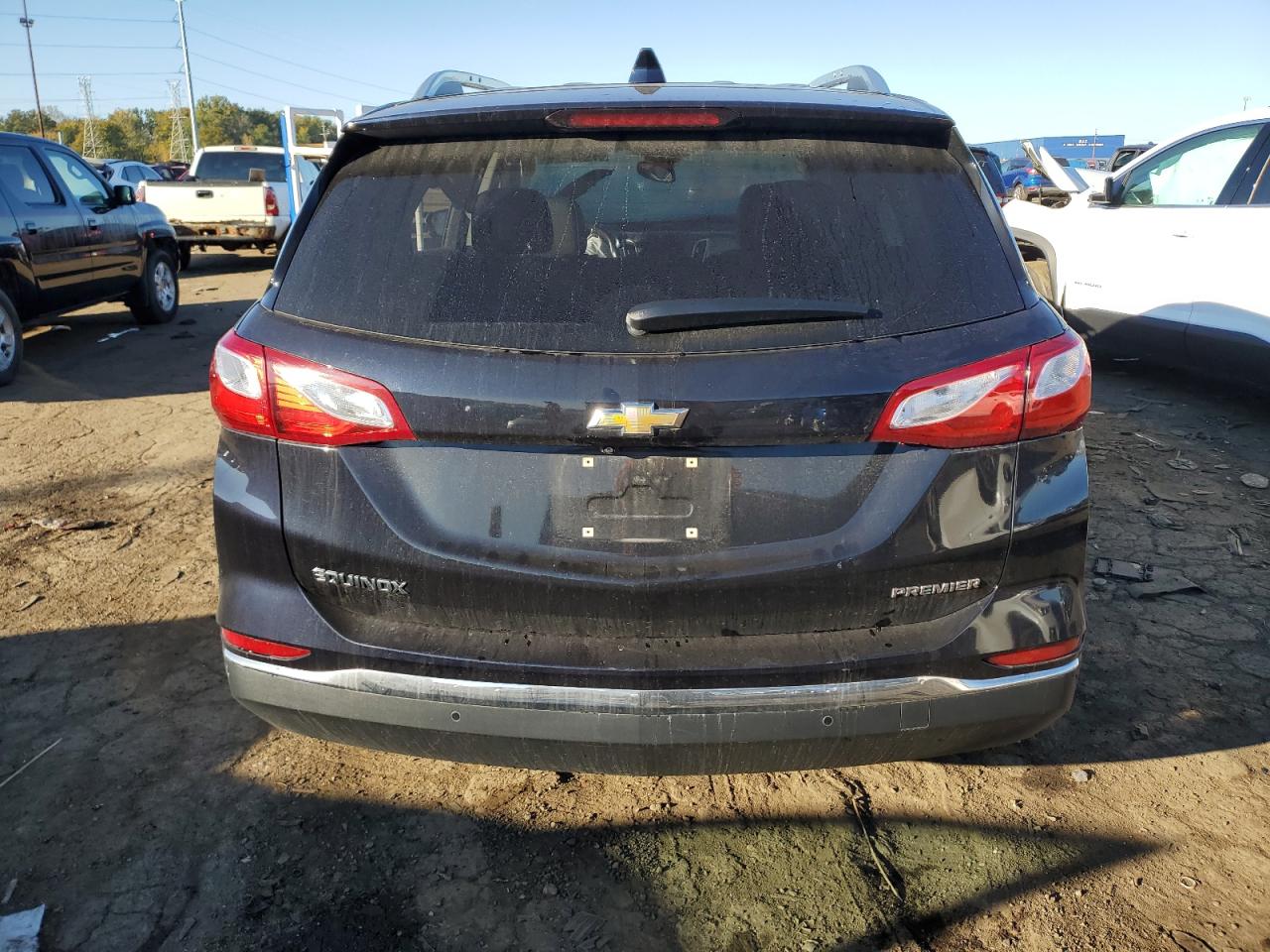 2020 Chevrolet Equinox Premier VIN: 2GNAXNEV2L6128115 Lot: 76395404