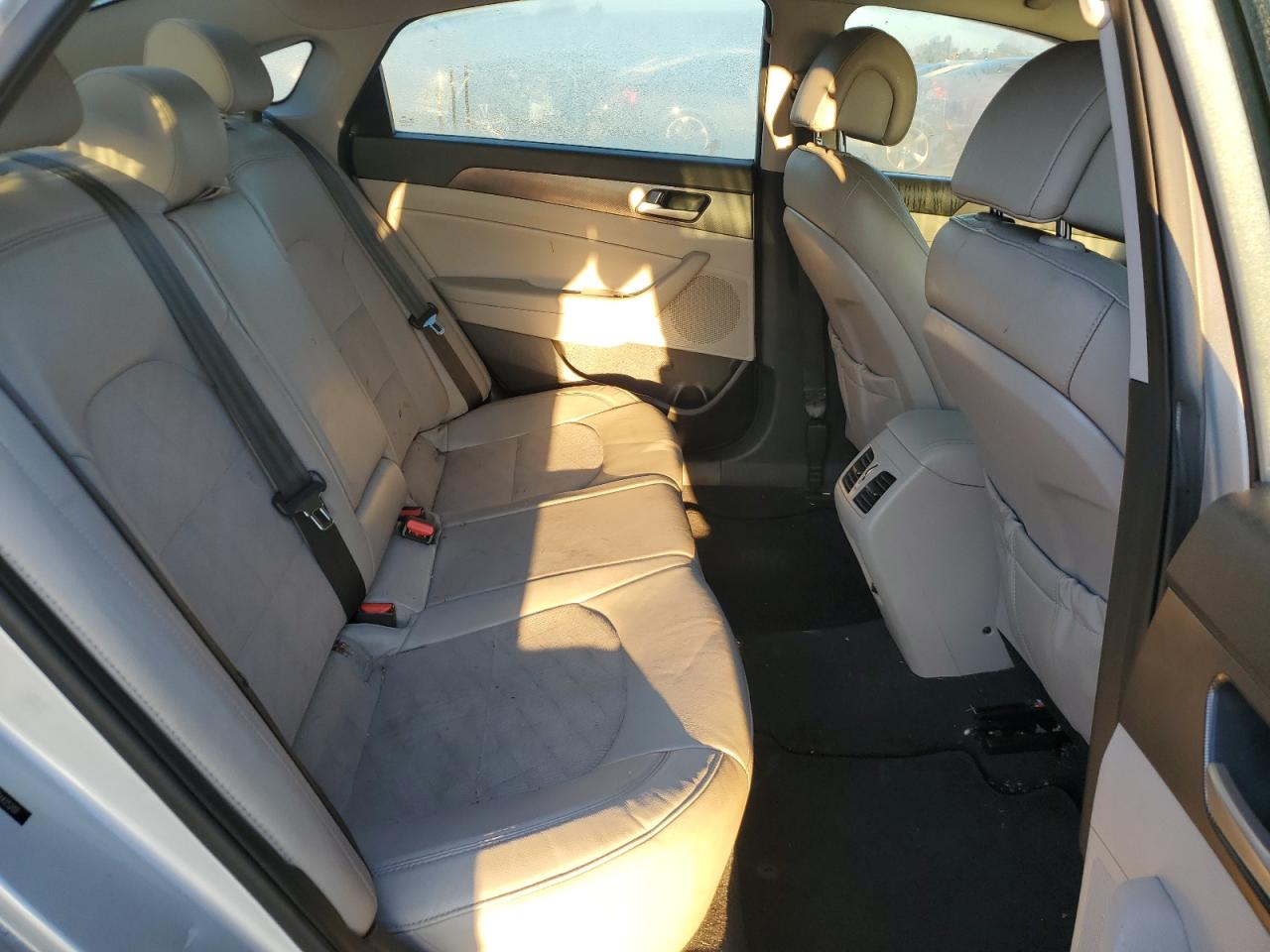 2016 Hyundai Sonata - Image 10