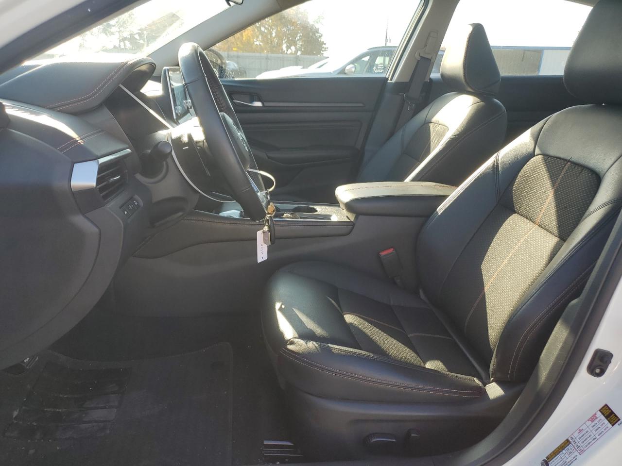 2022 Nissan Altima - Image 7