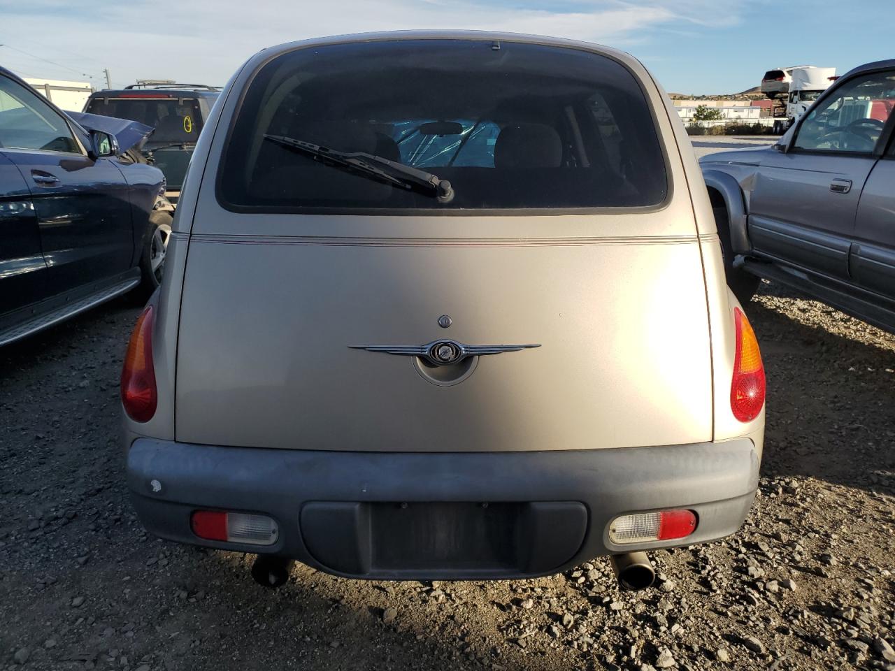 2002 Chrysler Pt Cruiser Classic VIN: 3C4FY48B42T285548 Lot: 76490084