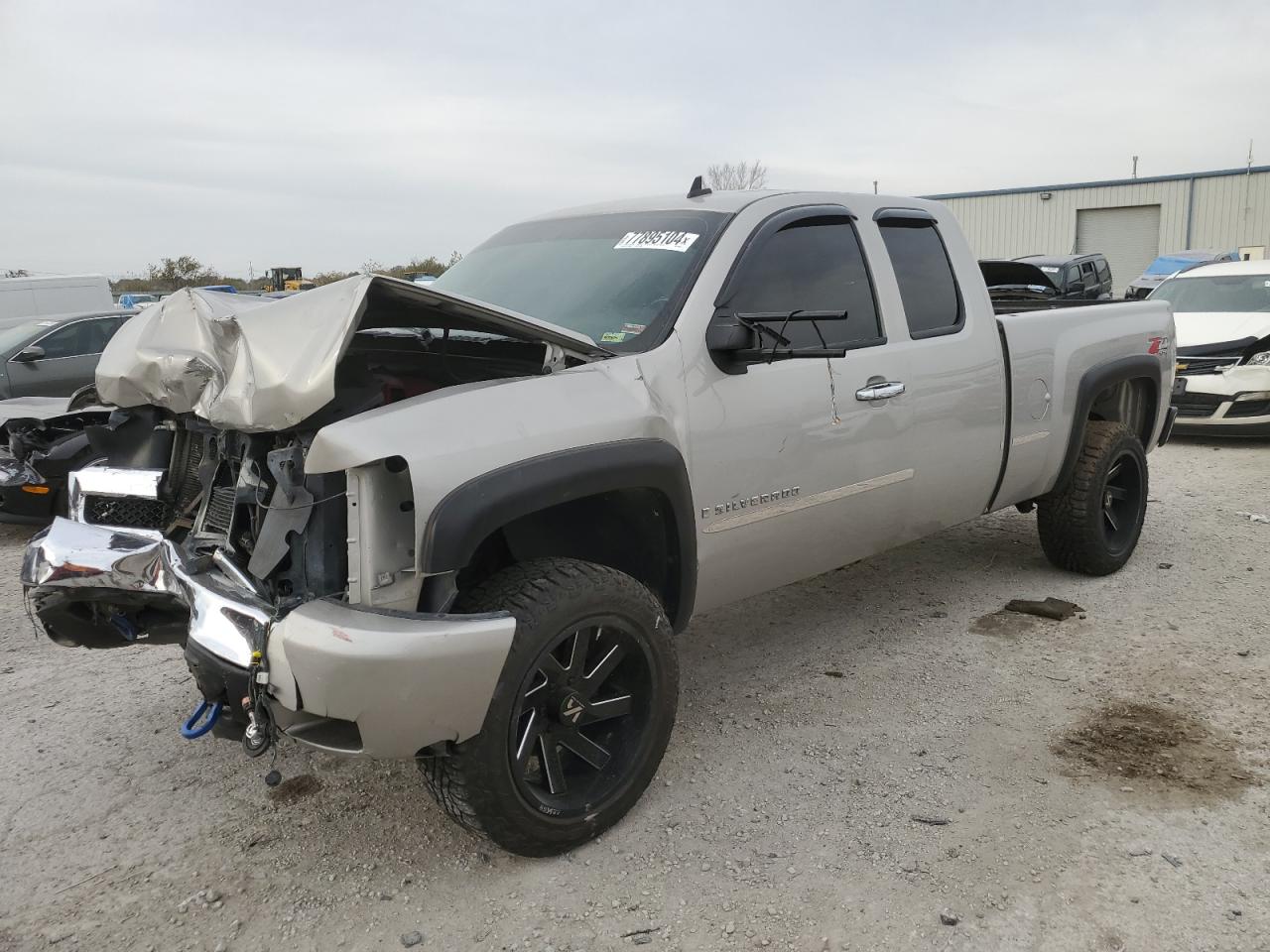 2007 Chevrolet Silverado - Image 1