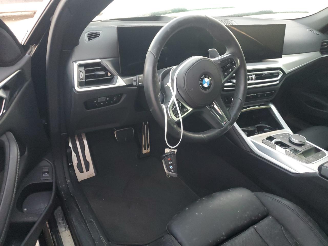 WBA53AT05RCP27562 2024 BMW M440I