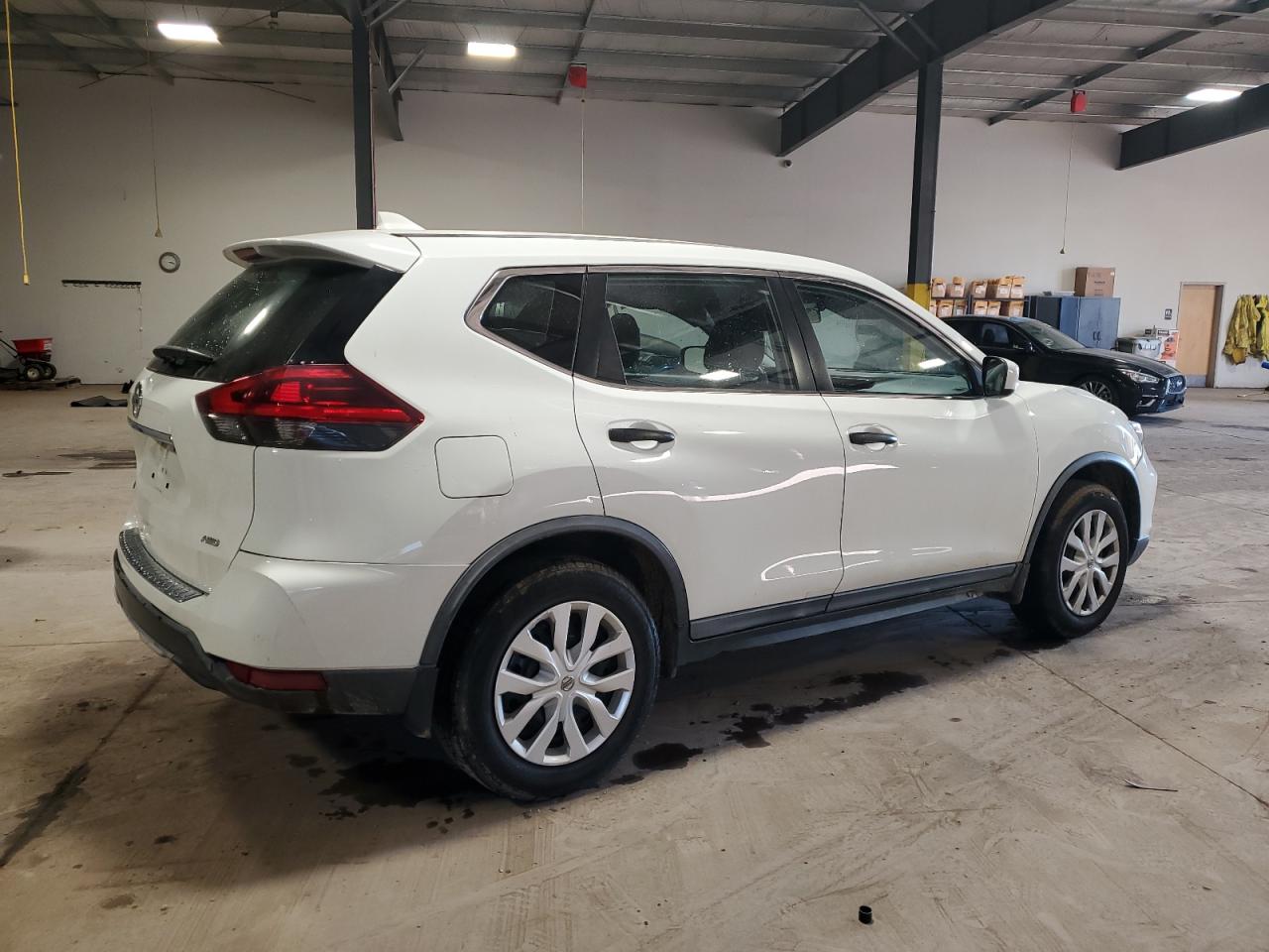 2018 Nissan Rogue S VIN: KNMAT2MV2JP585007 Lot: 75181314