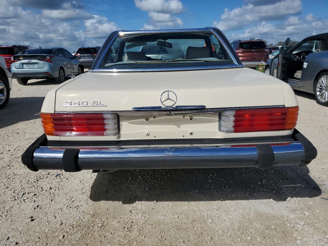 WDBBA45A6CB012241 1982 Mercedes-Benz 380 Sl