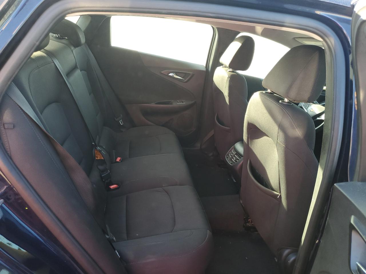 2018 Chevrolet Malibu - Image 10