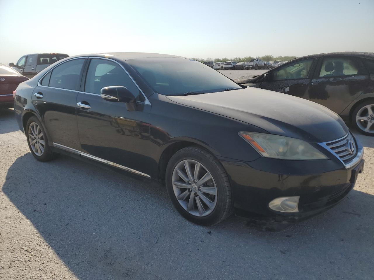 2011 Lexus ES - Image 4