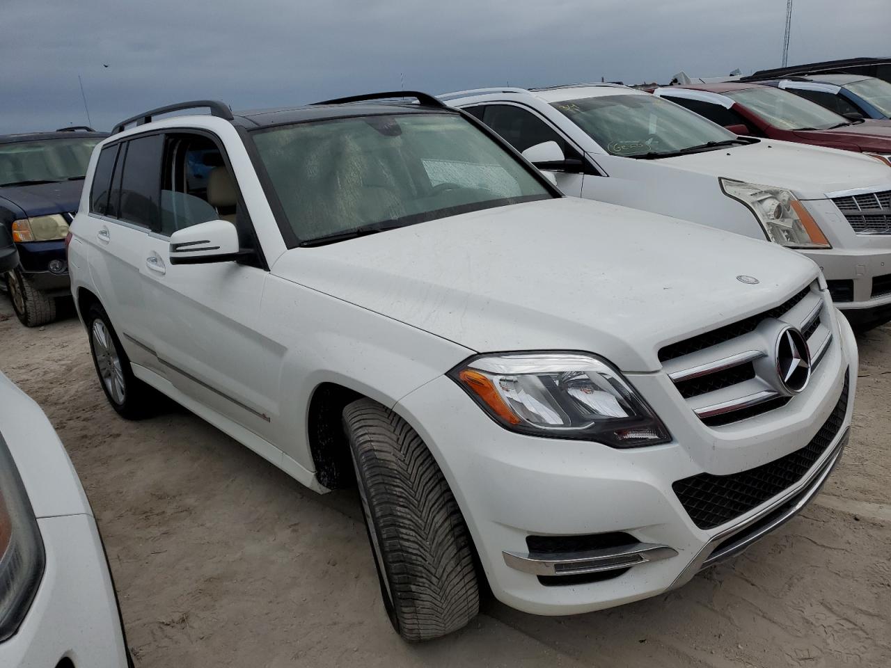 VIN WDCGG0EB5FG363506 2015 MERCEDES-BENZ GLK-CLASS no.4