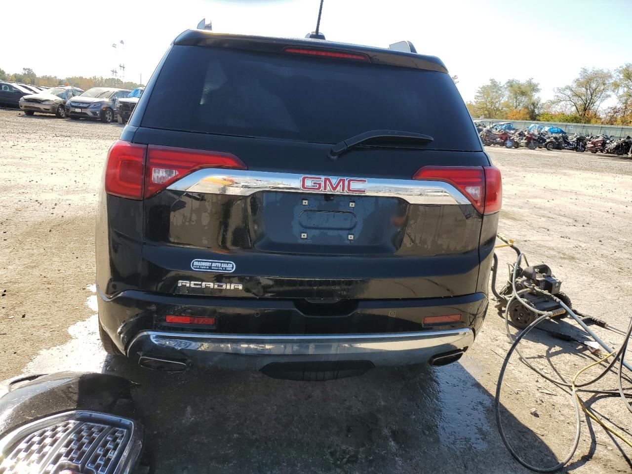 1GKKNPLS9HZ164052 2017 GMC Acadia Denali