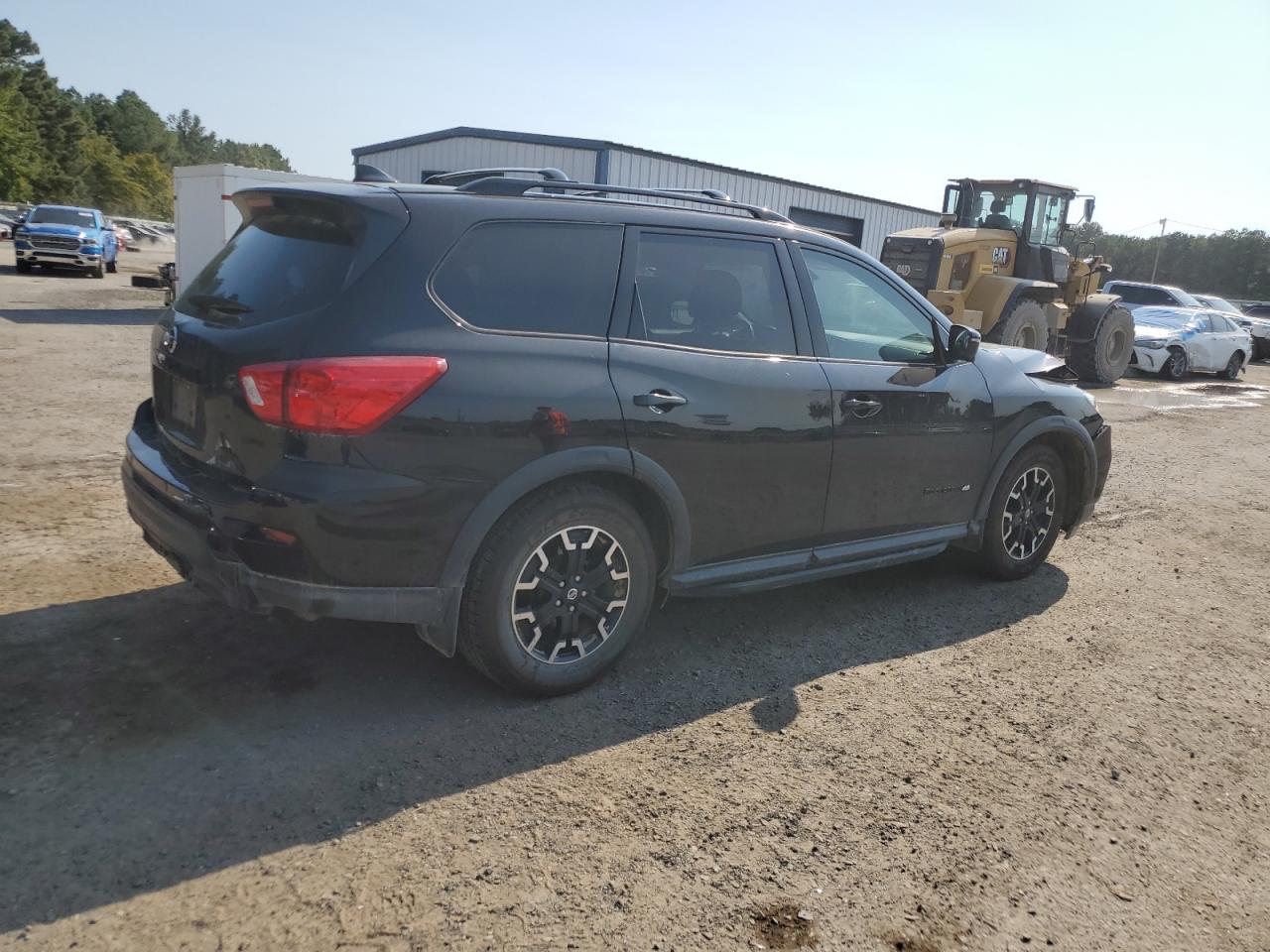 2019 Nissan Pathfinder - Image 3
