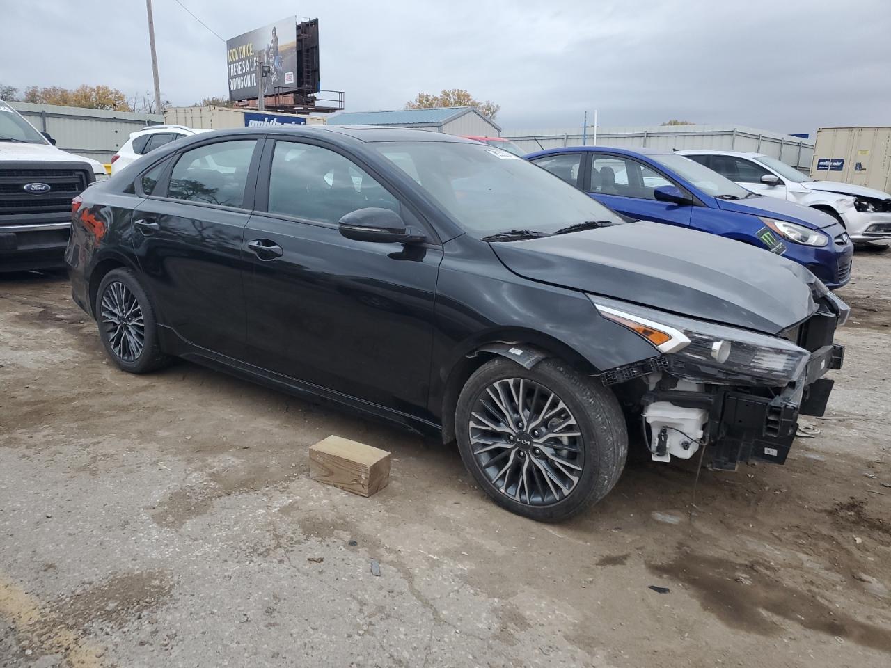 2024 Kia Forte - Image 4