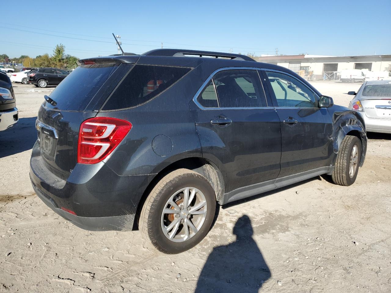 2017 Chevrolet Equinox - Image 3
