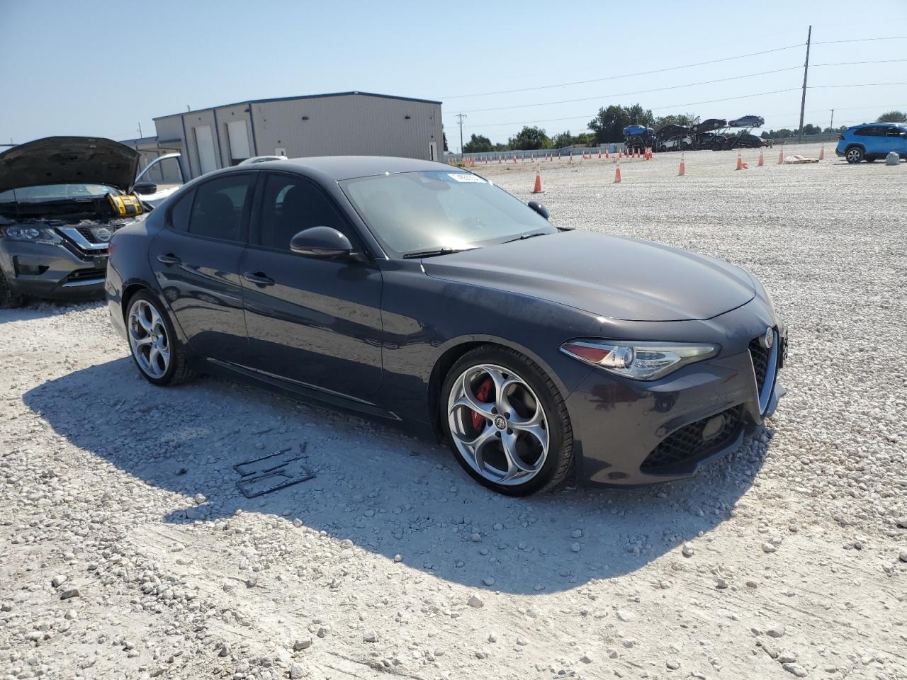 2019 Alfa Romeo Giulia - Image 4