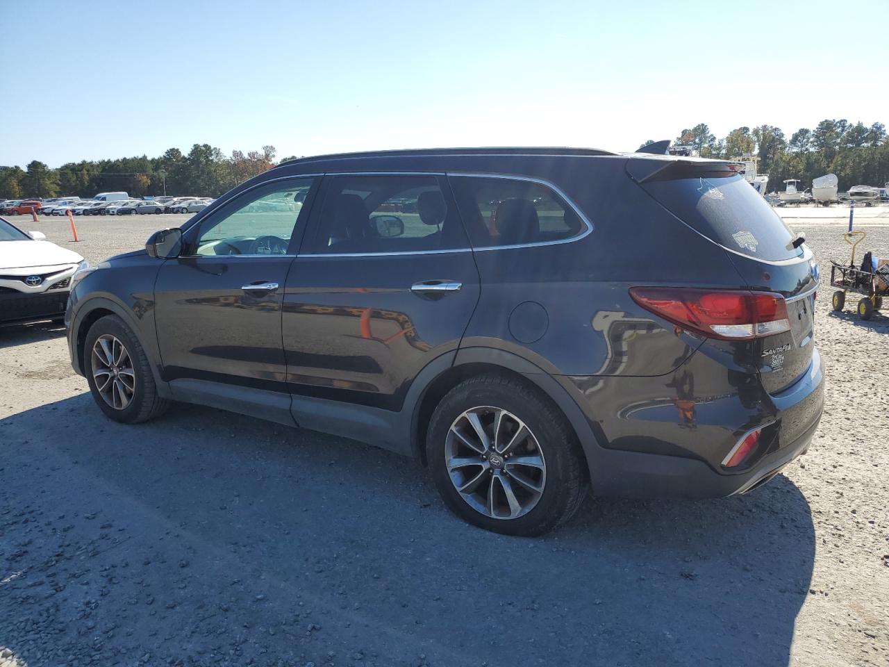 2017 Hyundai Santa Fe - Image 2