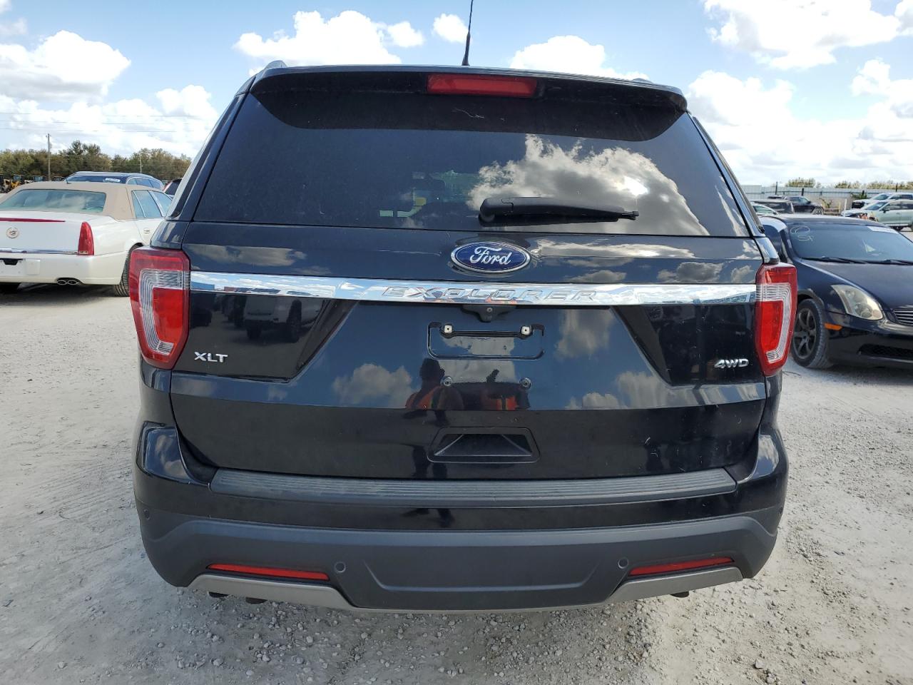 2019 Ford Explorer Xlt VIN: 1FM5K8D89KGA81407 Lot: 73765214